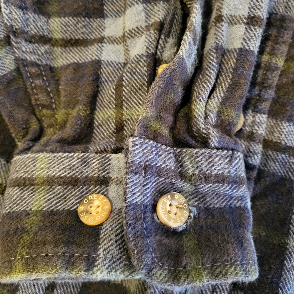Men's Blue and Black Casual Button Down Flannel Shirt, Size Large - Picture 6 of 10